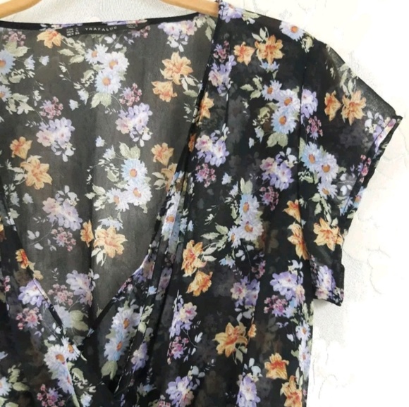 Zara Sheer Floral Faux Wrap Top Short Sleeve - Picture 2 of 4